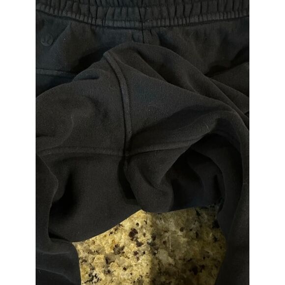 Lululemon Women’s Size 2 Loungeful High-Rise Cropped Fleece Black Jogger Pants - Picture 8 of 13